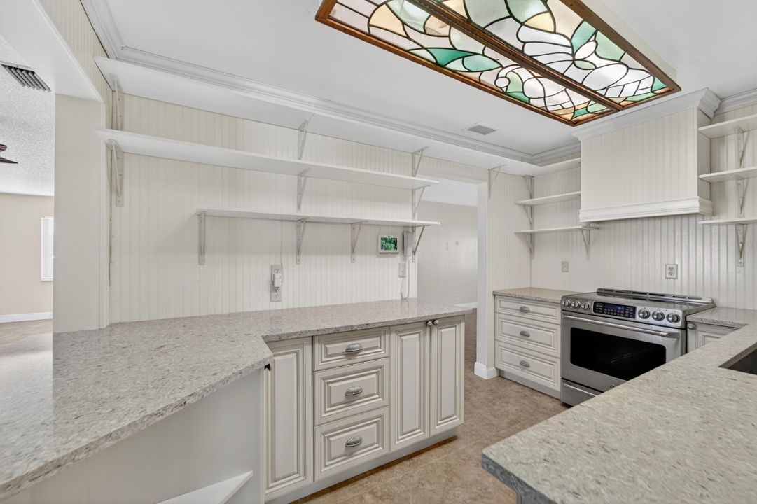 For Sale: $375,000 (2 beds, 2 baths, 1624 Square Feet)