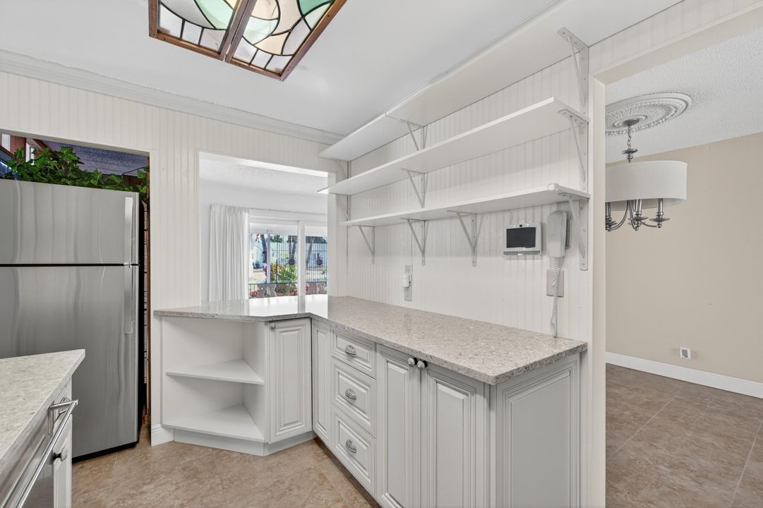 For Sale: $375,000 (2 beds, 2 baths, 1624 Square Feet)