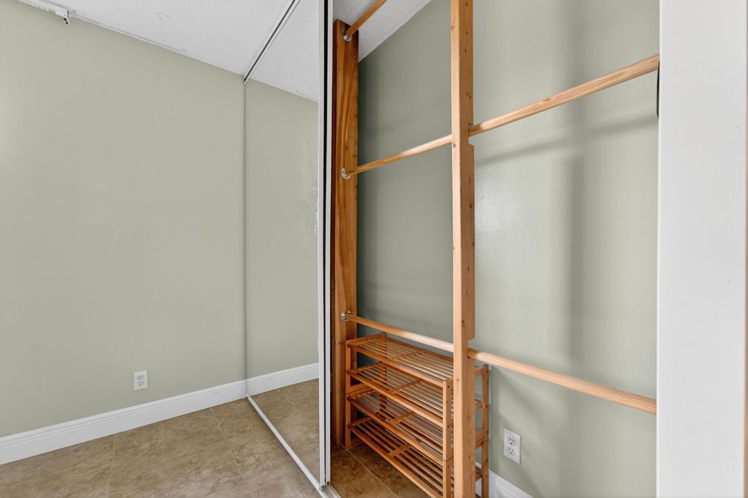 For Sale: $375,000 (2 beds, 2 baths, 1624 Square Feet)