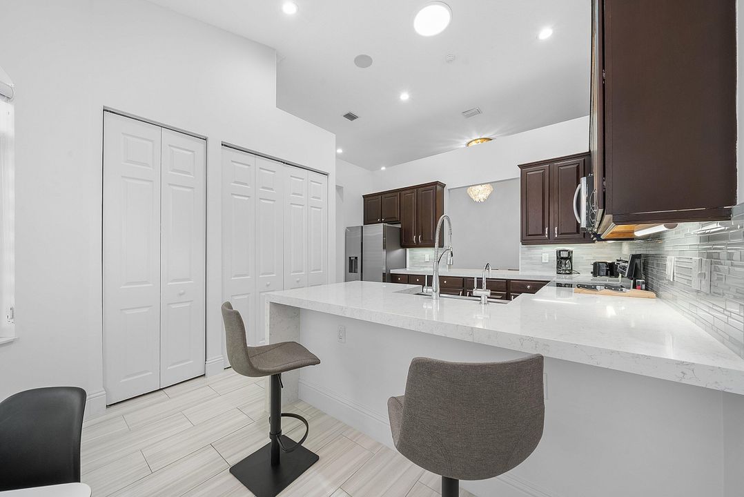 For Rent: $16,000 (3 beds, 2 baths, 2492 Square Feet)