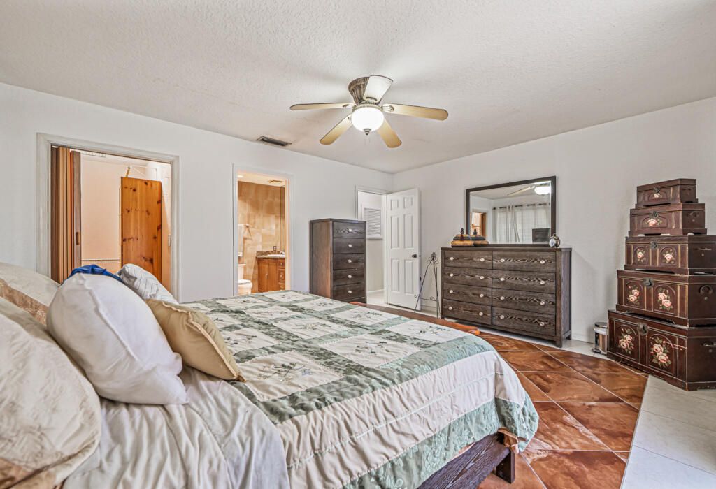 For Rent: $3,000 (3 beds, 2 baths, 1522 Square Feet)