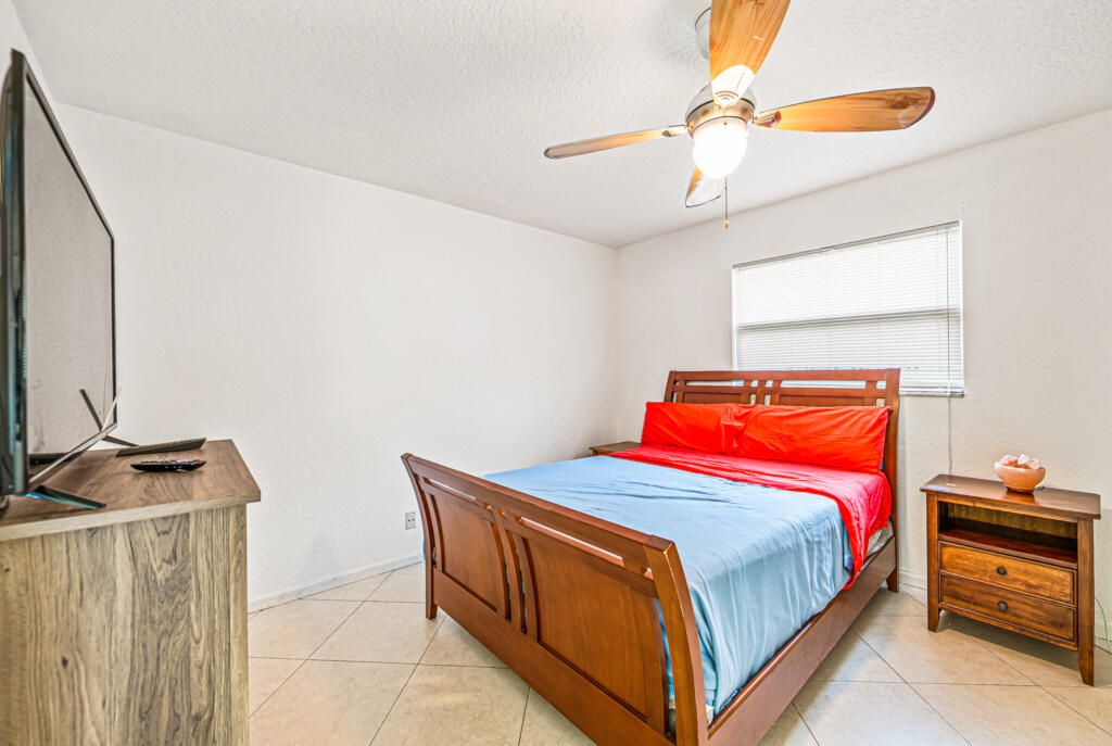 For Rent: $3,000 (3 beds, 2 baths, 1522 Square Feet)