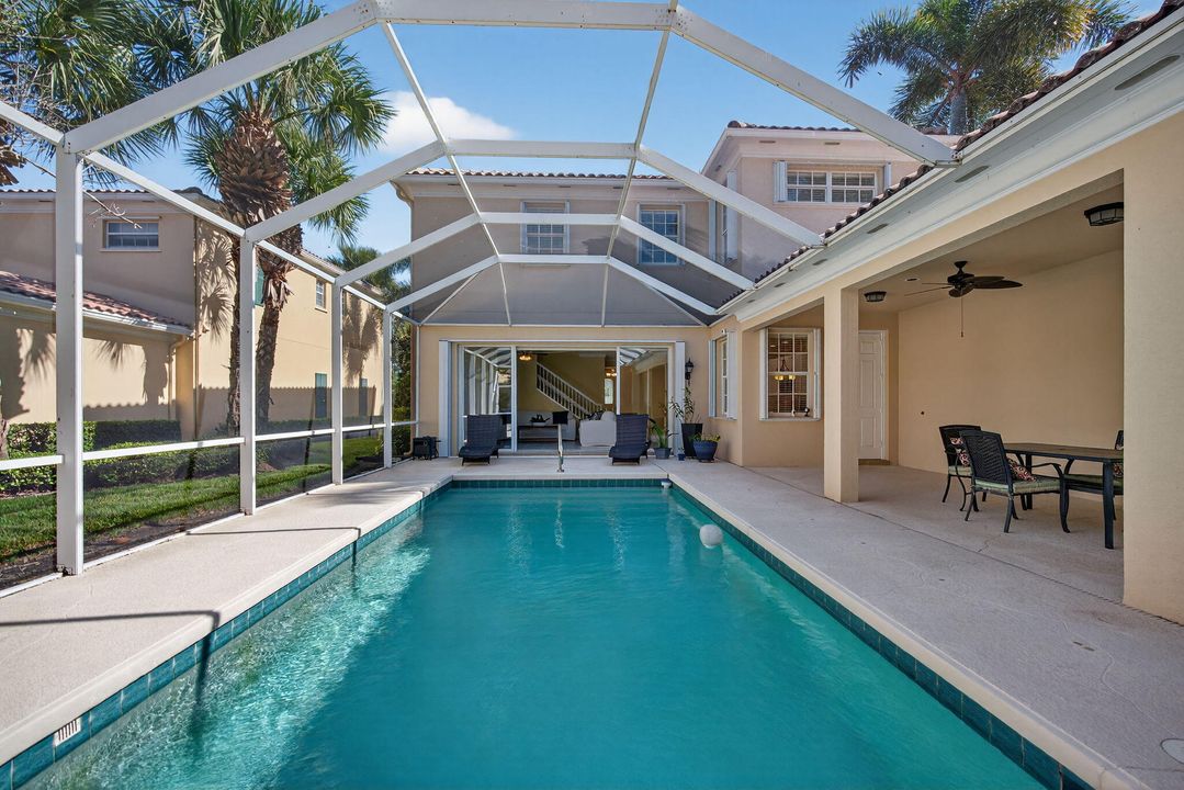 For Sale: $1,499,000 (6 beds, 4 baths, 3258 Square Feet)