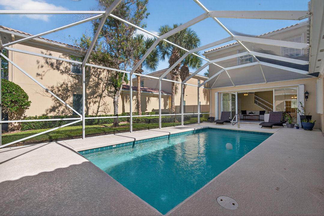 For Sale: $1,499,000 (6 beds, 4 baths, 3258 Square Feet)