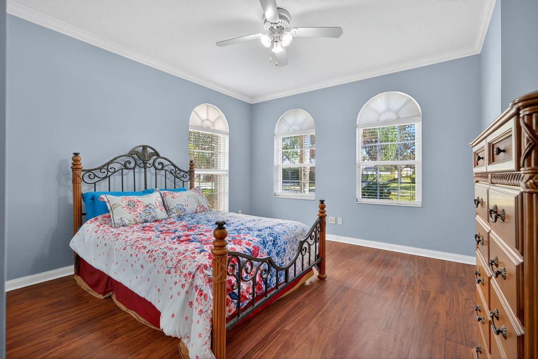 For Sale: $1,499,000 (6 beds, 4 baths, 3258 Square Feet)