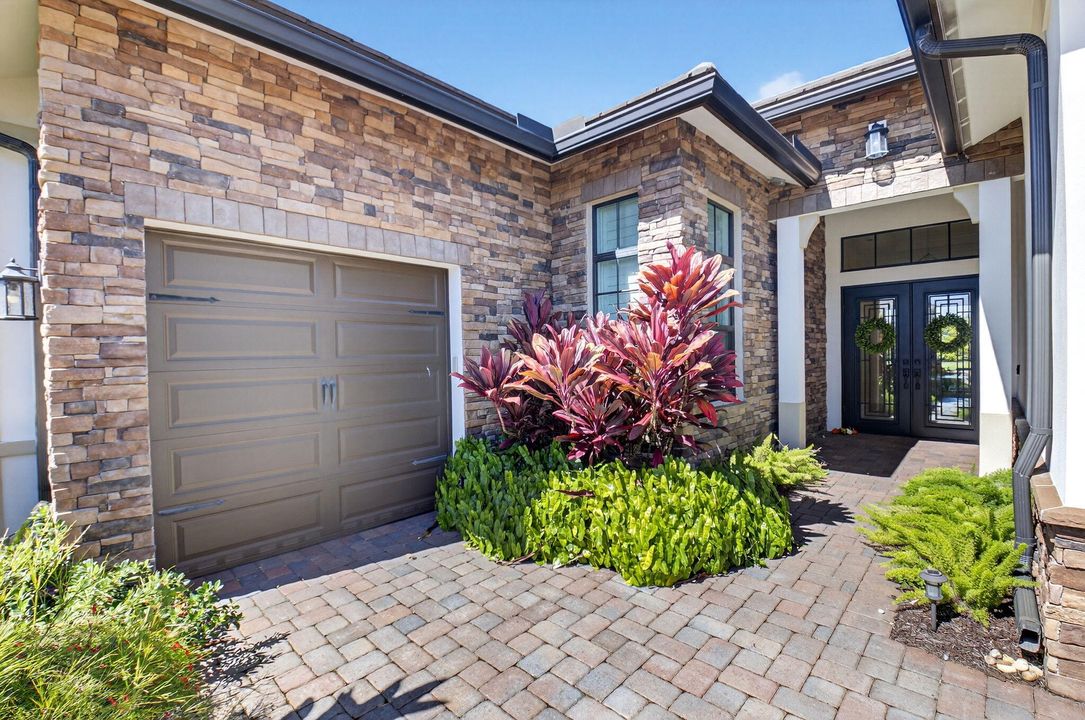 待售: $1,550,000 (4 贝兹, 3 浴室, 3048 平方英尺)