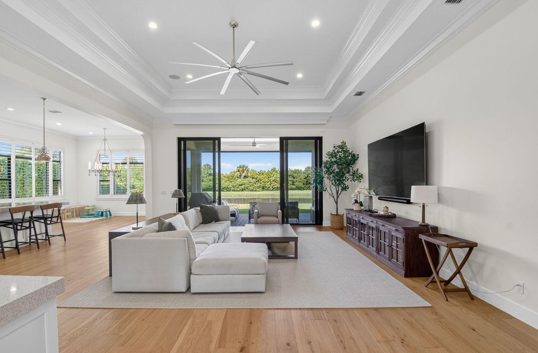 待售: $1,550,000 (4 贝兹, 3 浴室, 3048 平方英尺)