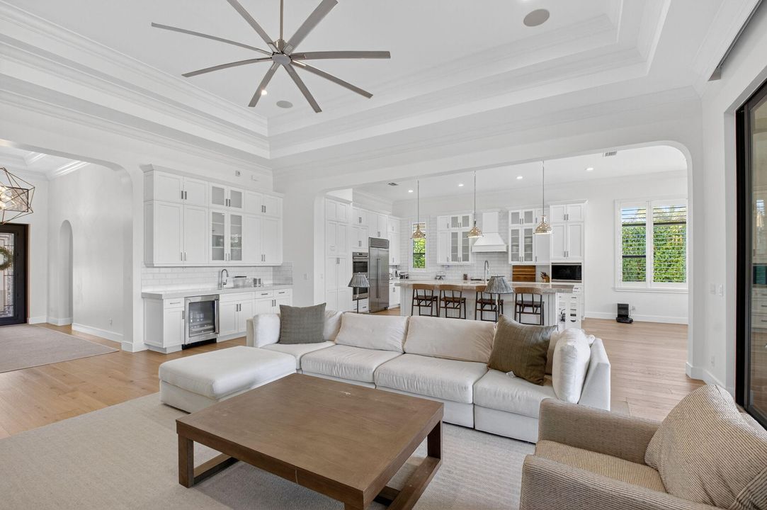 待售: $1,550,000 (4 贝兹, 3 浴室, 3048 平方英尺)