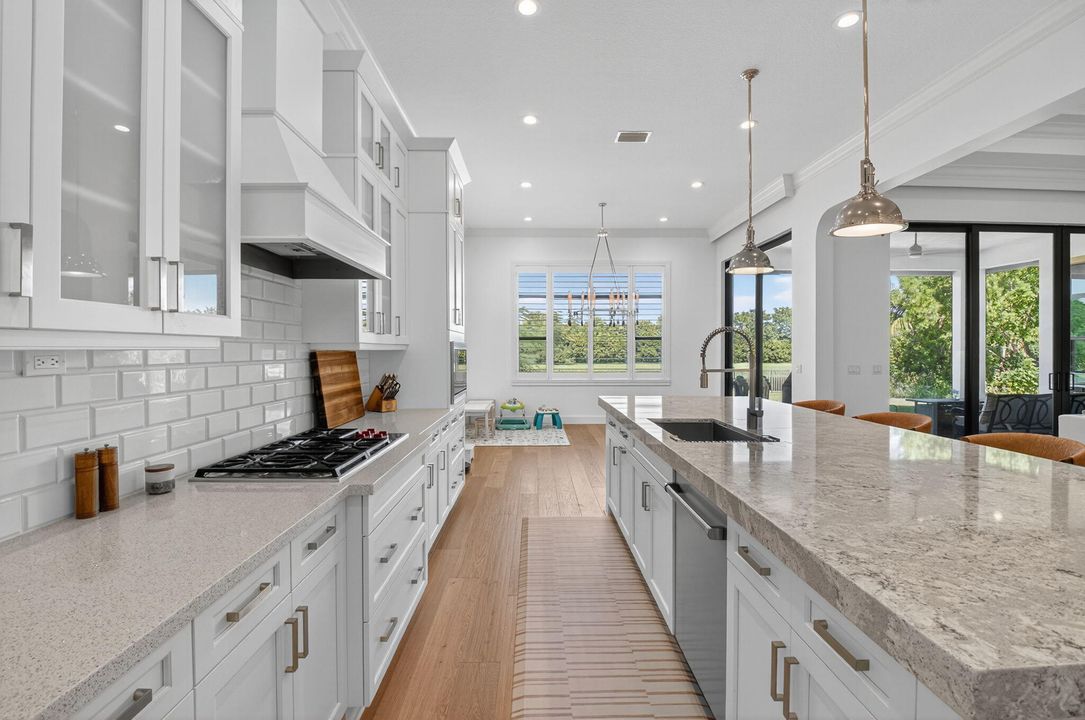 待售: $1,550,000 (4 贝兹, 3 浴室, 3048 平方英尺)