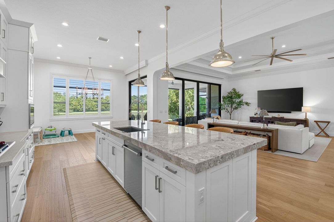 待售: $1,550,000 (4 贝兹, 3 浴室, 3048 平方英尺)