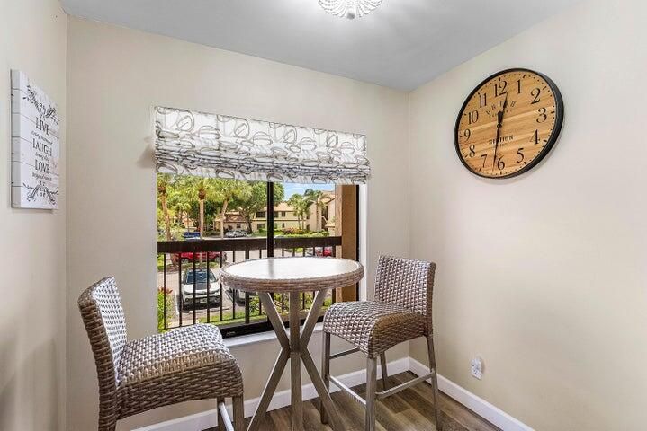 出租: $2,200 (2 贝兹, 2 浴室, 1160 平方英尺)