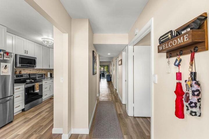 出租: $2,200 (2 贝兹, 2 浴室, 1160 平方英尺)