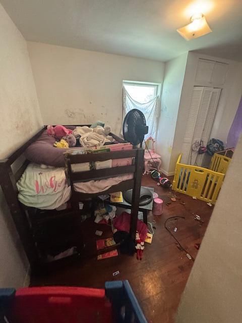 For Sale: $199,000 (3 beds, 1 baths, 936 Square Feet)