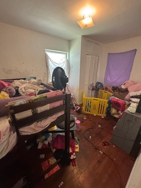 For Sale: $199,000 (3 beds, 1 baths, 936 Square Feet)