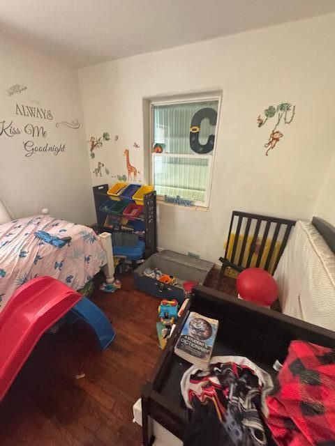 For Sale: $199,000 (3 beds, 1 baths, 936 Square Feet)