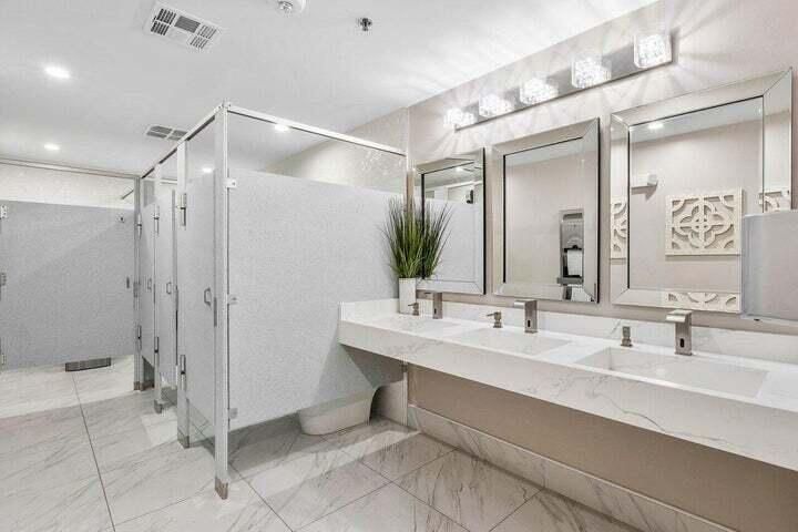 出租: $2,200 (2 贝兹, 2 浴室, 1160 平方英尺)