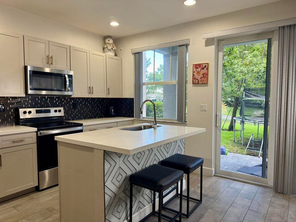 For Sale: $510,000 (3 beds, 2 baths, 1630 Square Feet)