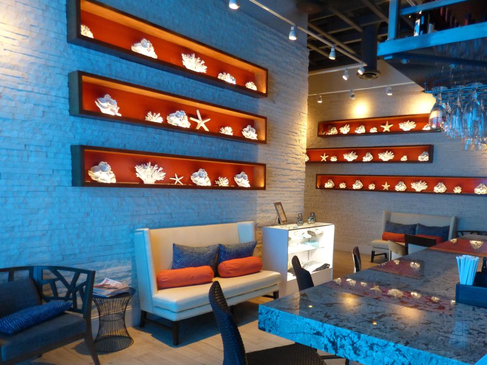 For Rent: $2,000 (1 beds, 1 baths, 319 Square Feet)