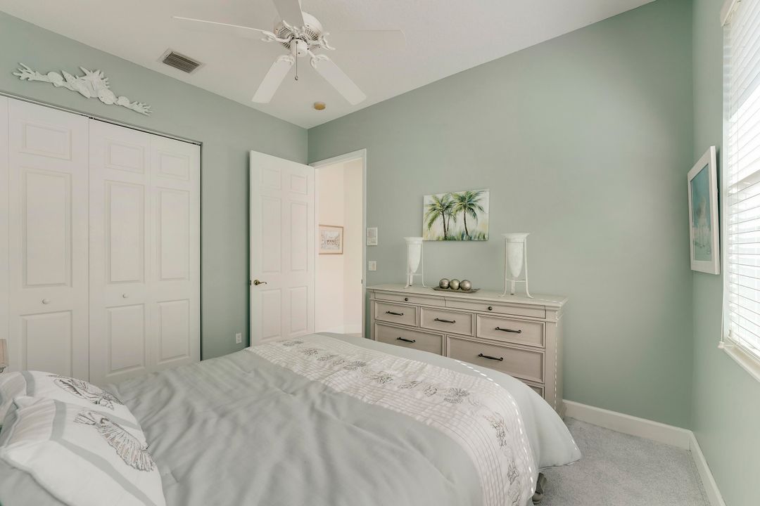 待售: $949,000 (4 贝兹, 2 浴室, 2085 平方英尺)