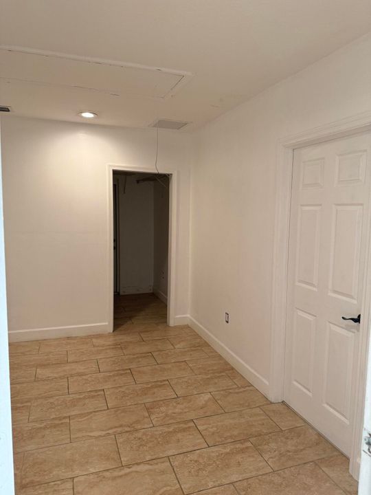 For Rent: $2,650 (4 beds, 2 baths, 1640 Square Feet)