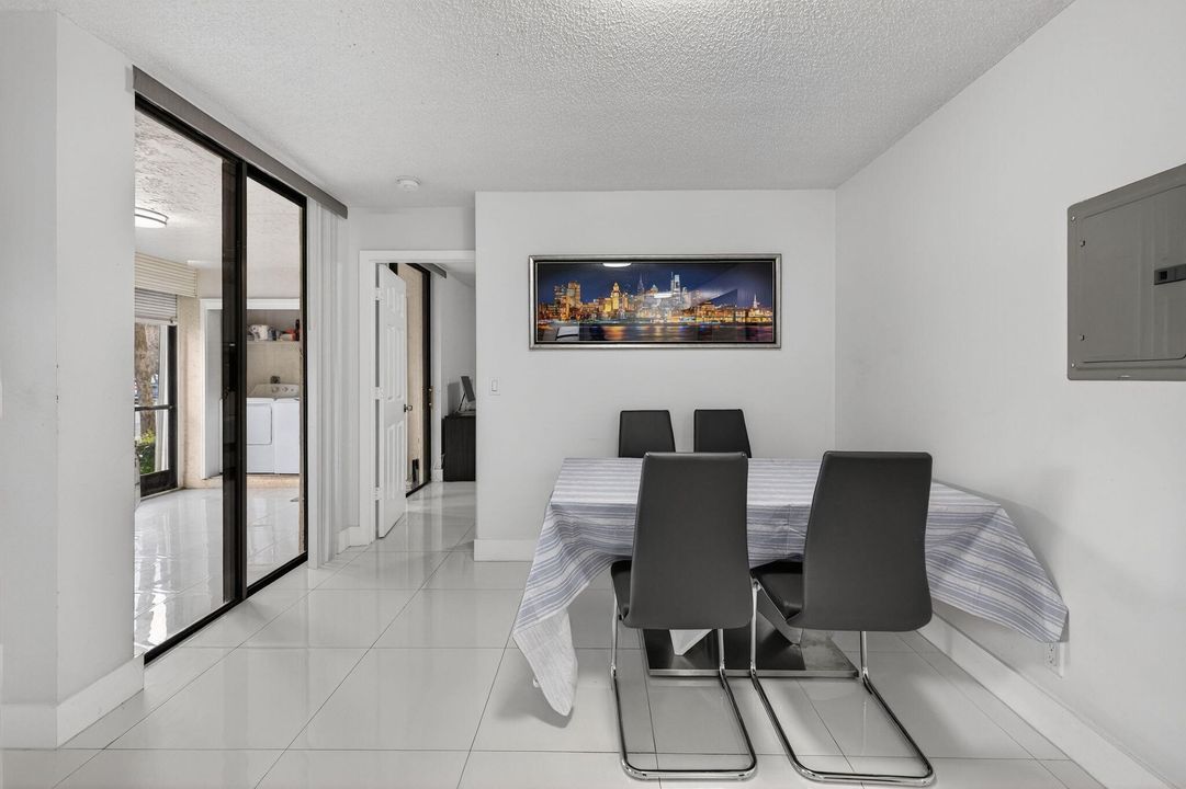 For Sale: $279,000 (3 beds, 2 baths, 1120 Square Feet)