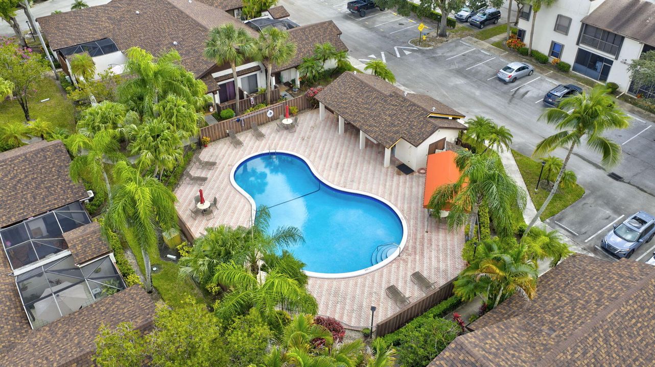 For Sale: $279,000 (3 beds, 2 baths, 1120 Square Feet)