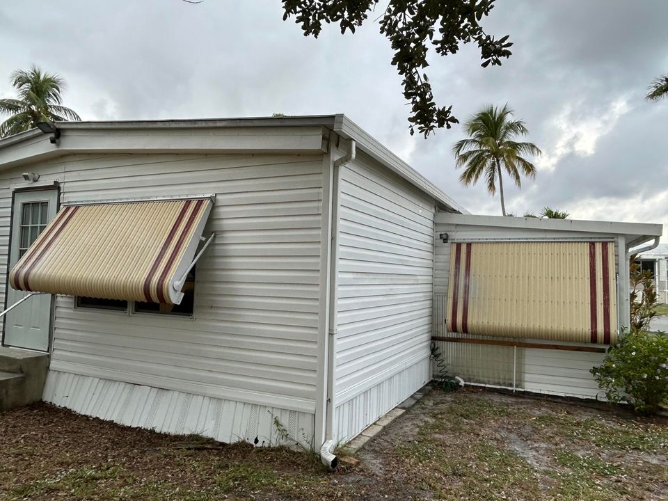 For Rent: $1,295 (3 beds, 2 baths, 1152 Square Feet)