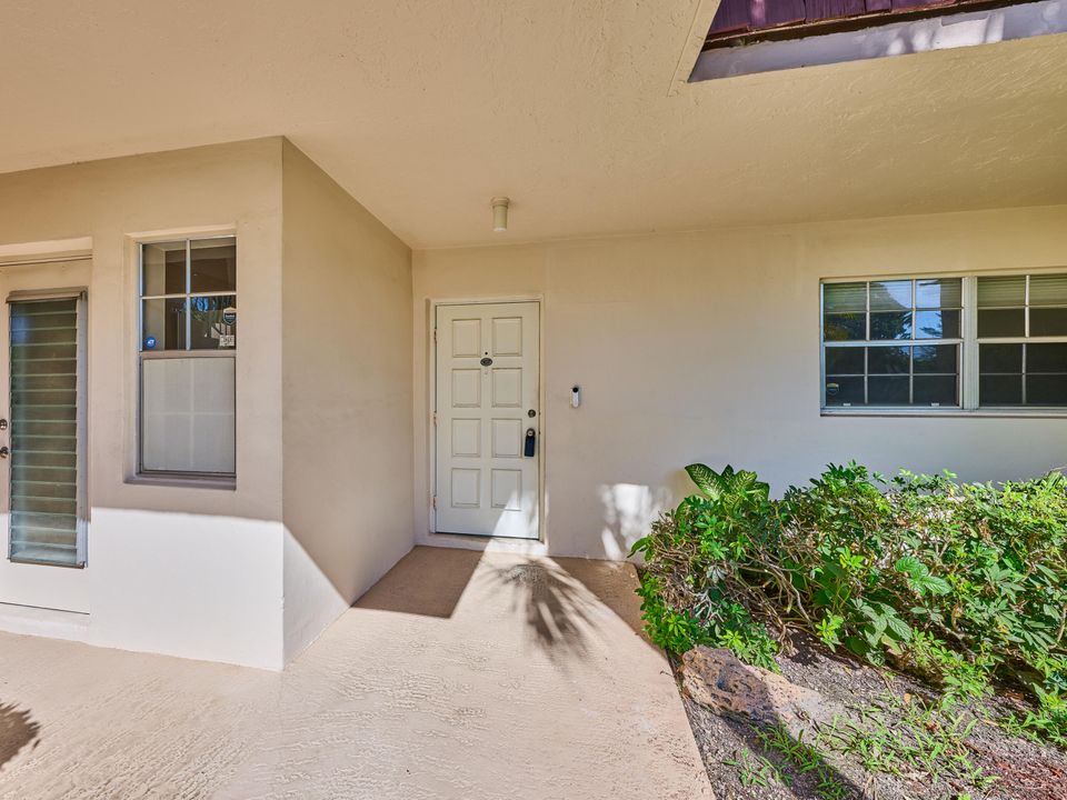 待售: $267,500 (2 贝兹, 2 浴室, 1112 平方英尺)