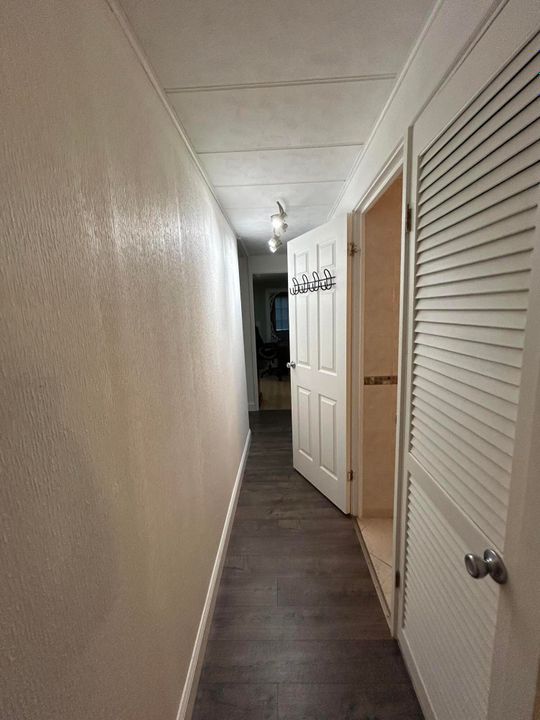 For Rent: $1,295 (3 beds, 2 baths, 1152 Square Feet)