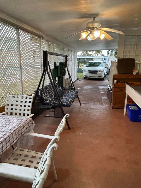 For Rent: $1,295 (3 beds, 2 baths, 1152 Square Feet)