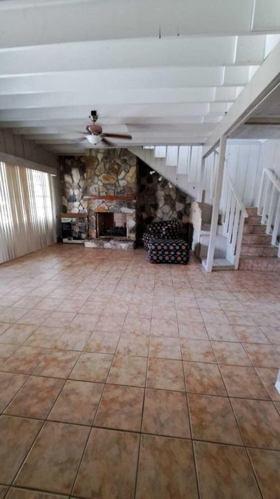 En Renta: $2,400 (3 camas, 2 baños, 1620 Pies cuadrados)