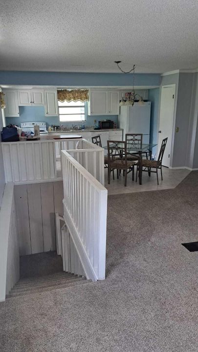 En Renta: $2,400 (3 camas, 2 baños, 1620 Pies cuadrados)