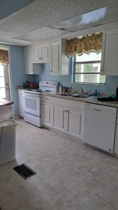 En Renta: $2,400 (3 camas, 2 baños, 1620 Pies cuadrados)