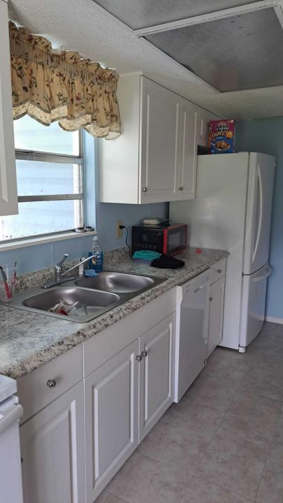 En Renta: $2,400 (3 camas, 2 baños, 1620 Pies cuadrados)