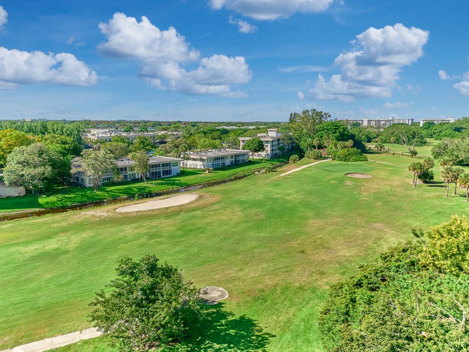 待售: $267,500 (2 贝兹, 2 浴室, 1112 平方英尺)