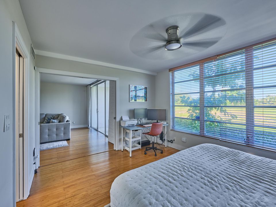 待售: $267,500 (2 贝兹, 2 浴室, 1112 平方英尺)