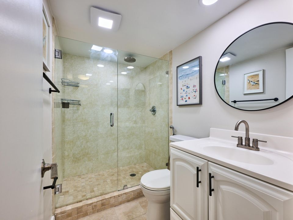 待售: $267,500 (2 贝兹, 2 浴室, 1112 平方英尺)