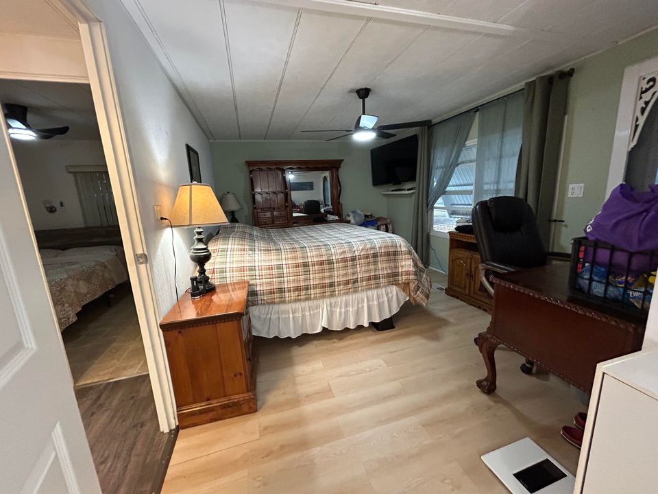 For Rent: $1,295 (3 beds, 2 baths, 1152 Square Feet)