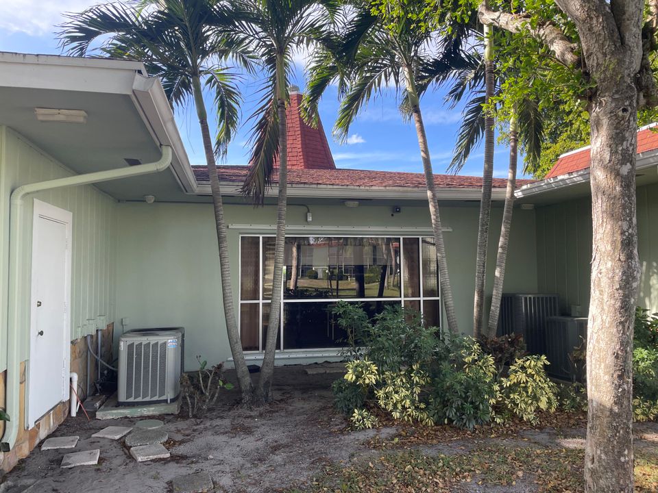 待售: $154,900 (2 贝兹, 2 浴室, 912 平方英尺)