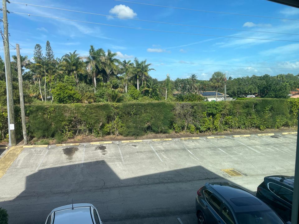 待售: $154,900 (2 贝兹, 2 浴室, 912 平方英尺)