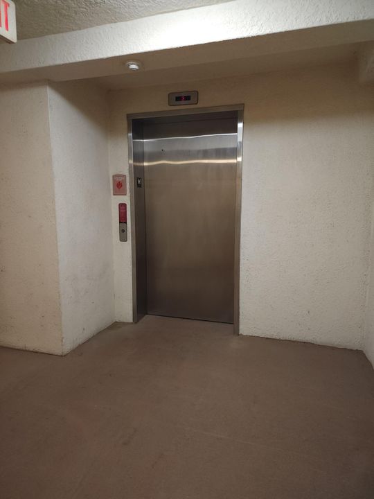 For Rent: $2,250 (2 beds, 2 baths, 904 Square Feet)