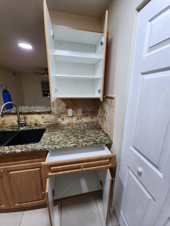 For Rent: $2,250 (2 beds, 2 baths, 904 Square Feet)