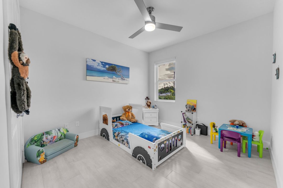 For Sale: $1,200,000 (4 beds, 3 baths, 2839 Square Feet)