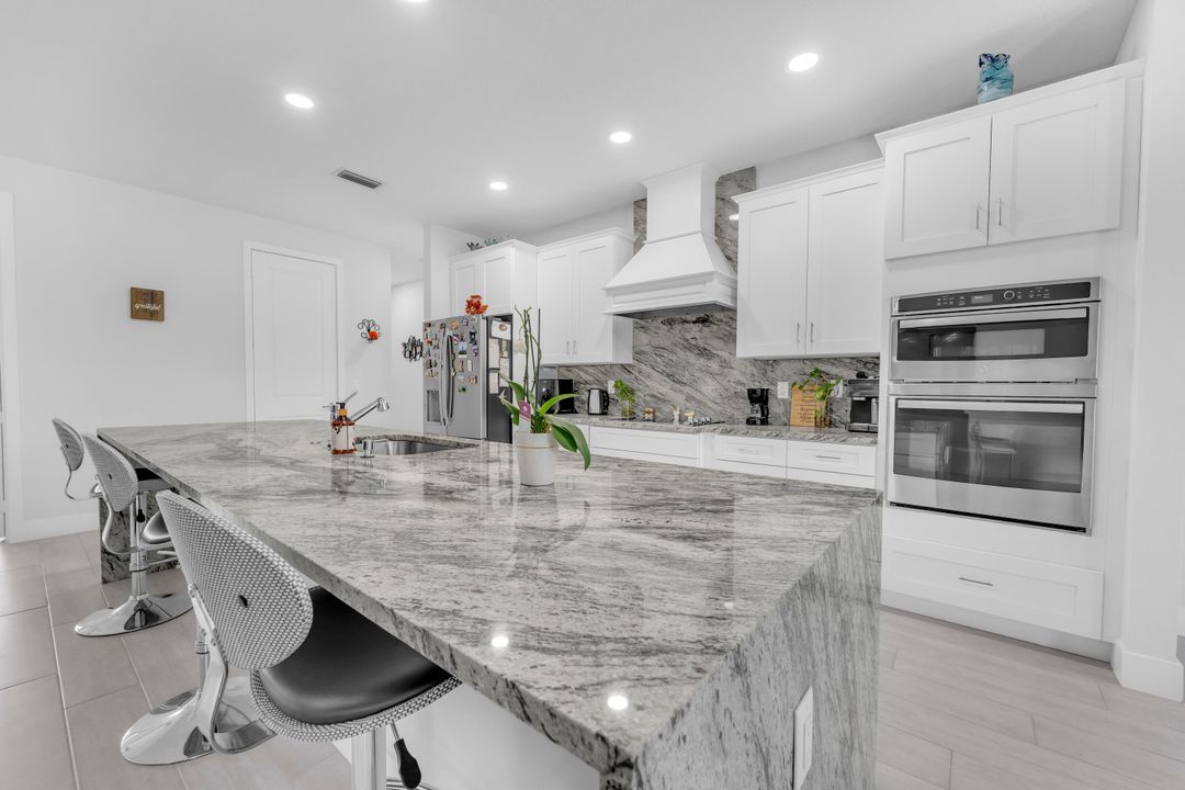 For Sale: $1,200,000 (4 beds, 3 baths, 2839 Square Feet)