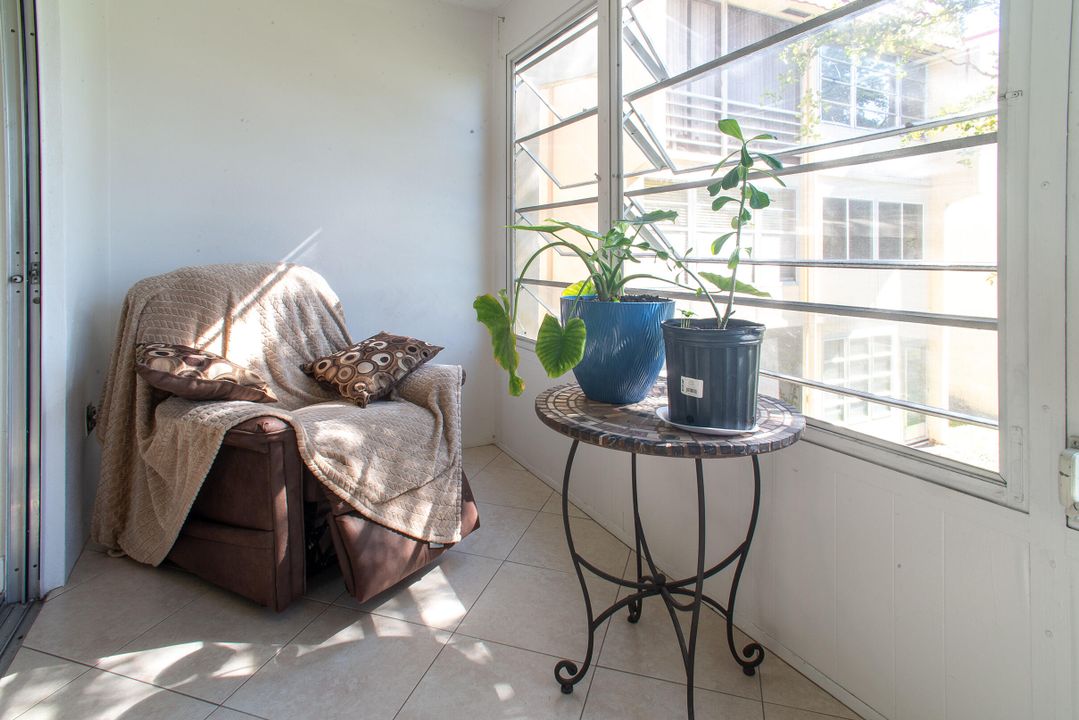 For Sale: $89,000 (1 beds, 1 baths, 640 Square Feet)