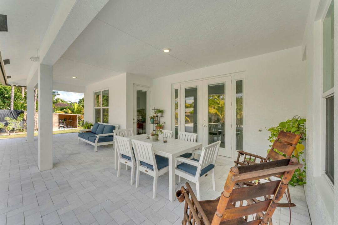 For Sale: $1,200,000 (4 beds, 3 baths, 2839 Square Feet)