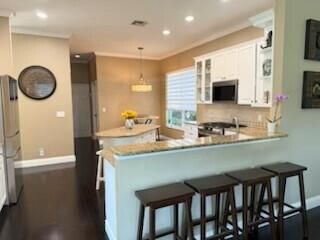 For Sale: $1,325,000 (4 beds, 3 baths, 2759 Square Feet)