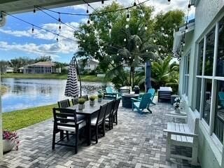 For Sale: $1,325,000 (4 beds, 3 baths, 2759 Square Feet)