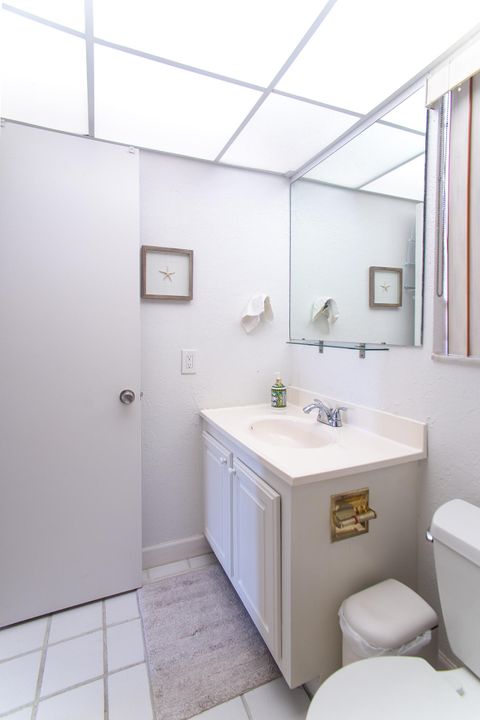 For Sale: $89,000 (1 beds, 1 baths, 640 Square Feet)