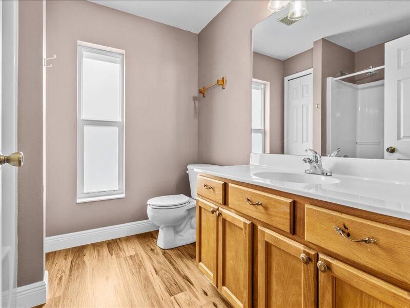 合同活跃: $415,000 (3 贝兹, 2 浴室, 1986 平方英尺)